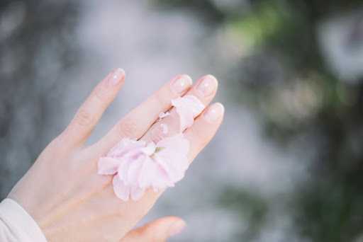 Problèmes et Blessures Courants des Ongles