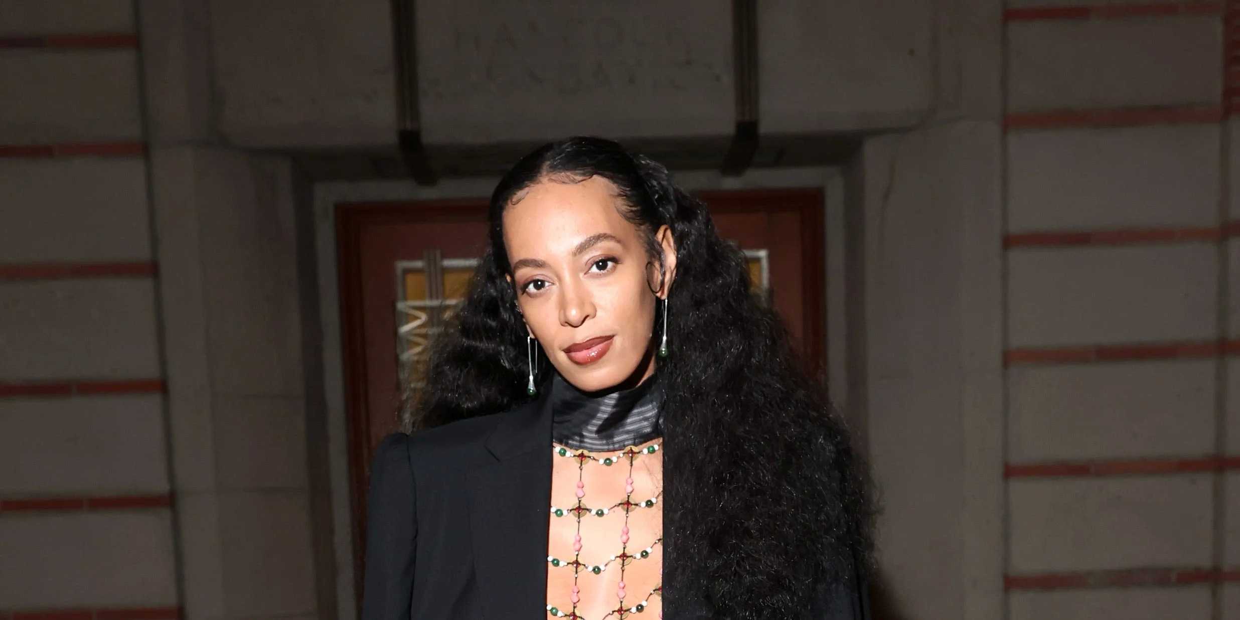 Solange Knowles et le Pouvoir Libérateur du Crâne Rasé