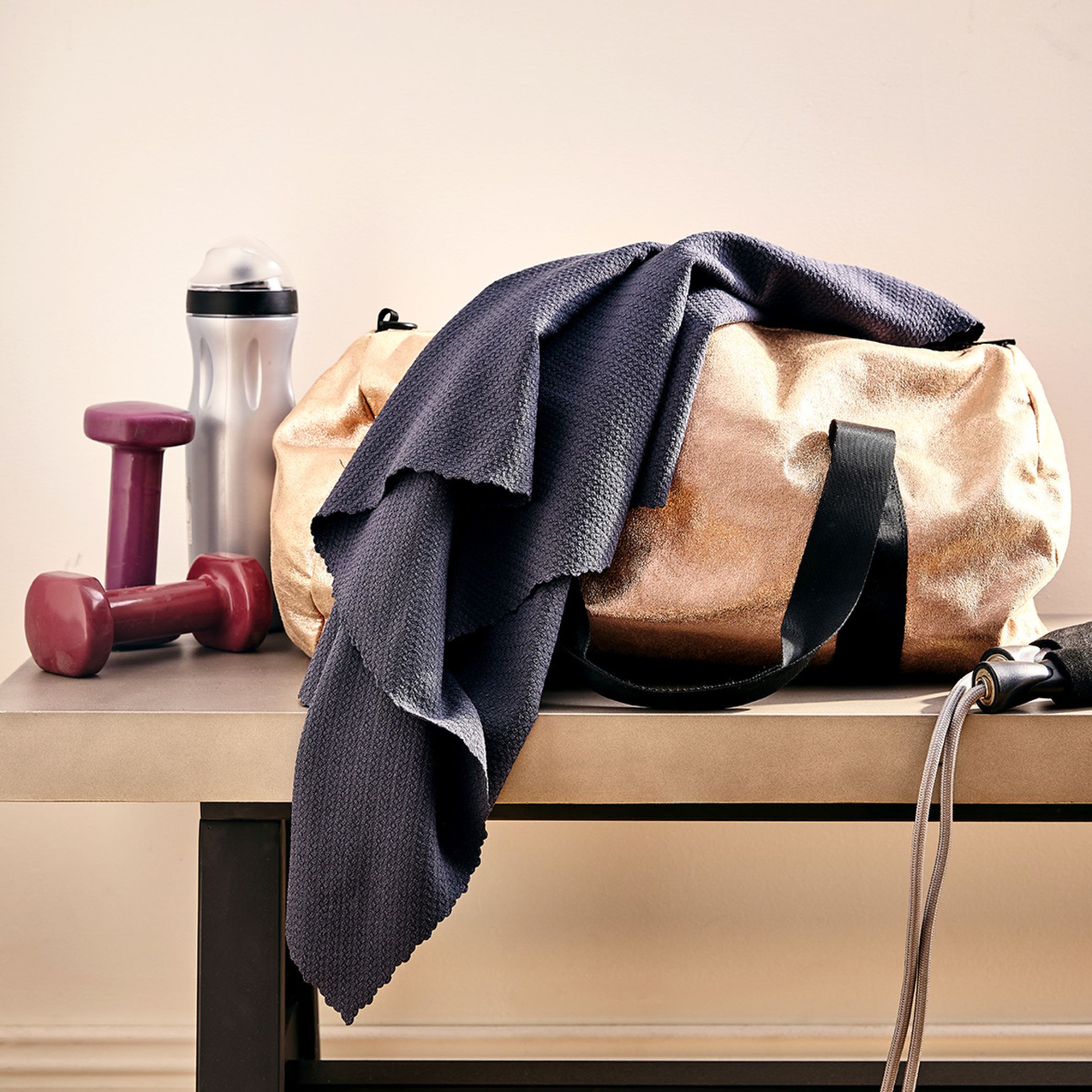 Voyager léger et zéro déchet : 7 essentiels H2O at Home à glisser dans sa valise